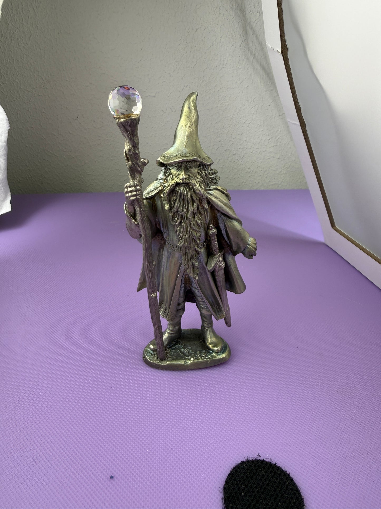 Vintage 1978 Perth Pewter Superior Models Wizard Figurine w/ Crystal Staff & Sword